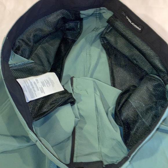 NWT!! Volcom Frickin Cross Shred Hybrid Shorts Size 36 - Picture 5 of 9